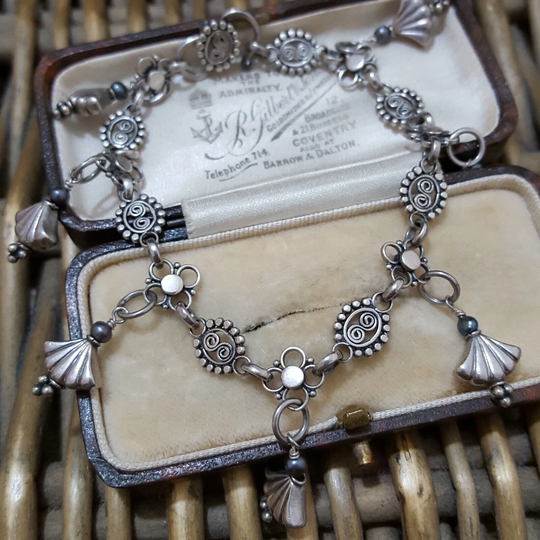 Suarti 925 Sterling Silver Bracelet, Fan Charms 7.7