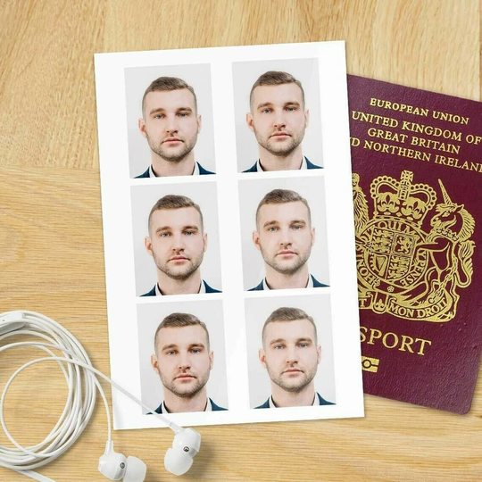 UK Passport Photos Printed For Passports & Other International Countries - European Union Driving License 6 Small Photo Bus Pass
