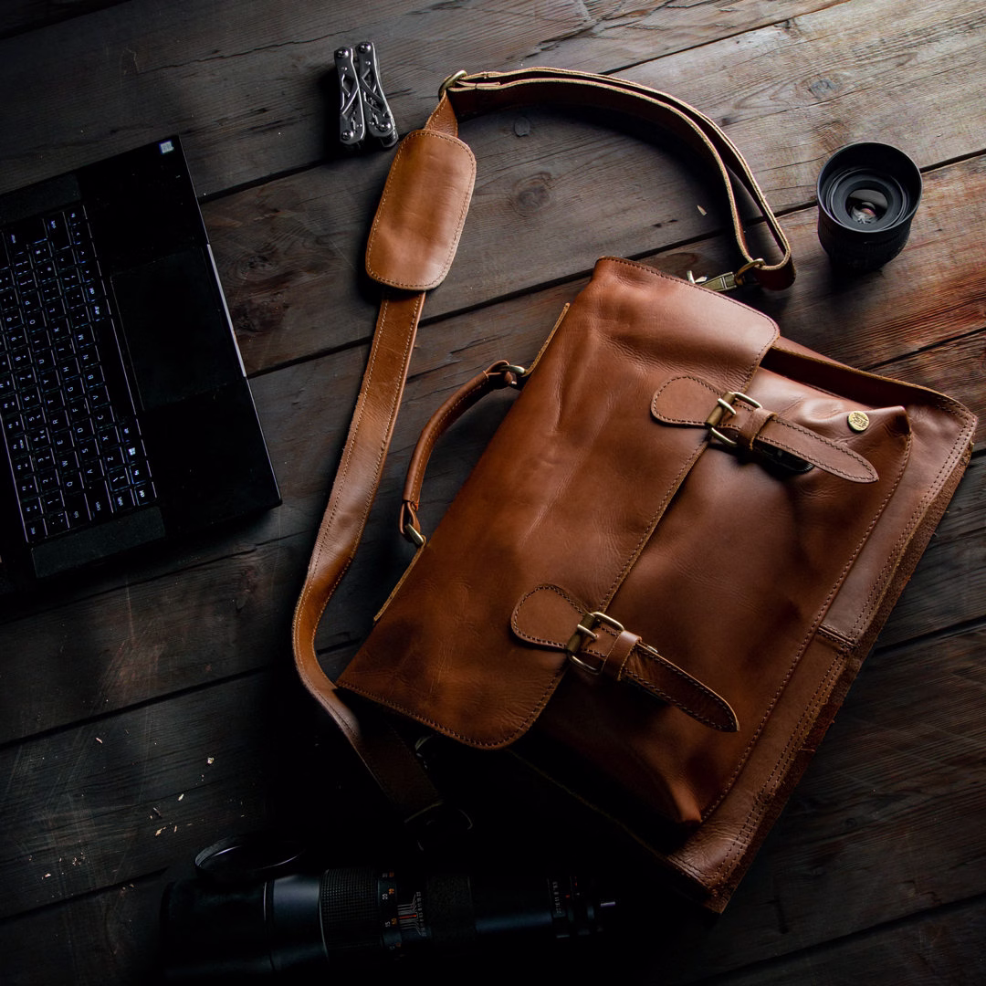 Traditional Brown Full Grain Leather Satchel - Messenger Bag Book School Bag/Work With 15