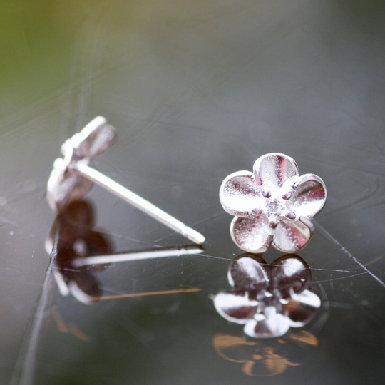 Small Plumeria Flower Earrings Sterling Silver 925 , Hawaii Devotion