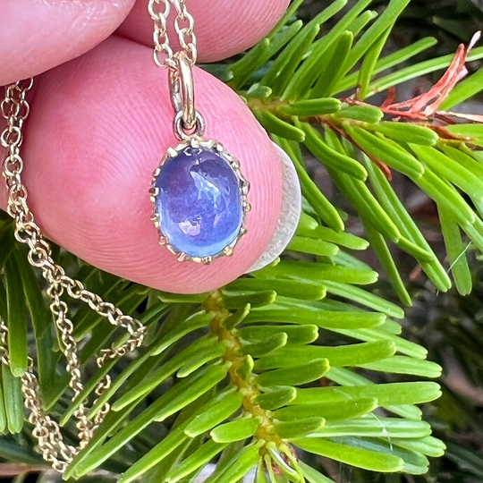 Blue Sapphire Pendant, Handmade in Gold