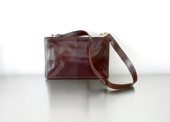 Vintage Bottega Veneta Mahogany Glazed Calfskin Shoulder Bag, Refurbished 70S Italian Leather Small Wristlet Or Iconic Design