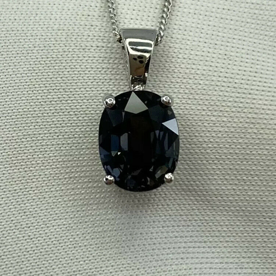 2.08Ct Igi Certified Colour Change Untreated Sapphire 18K White Gold Pendant