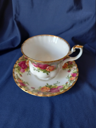 Royal Albert, Old Country Roses, Cup & Saucer, Vintage Teacup, Cabinet Cup, Afternoon Tea, Tea Party, Gift, Saucer