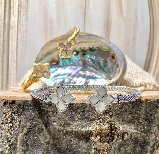 Double Clover Leaf Mother Of Pearl Cuff Bracelet Gold Plated Stackable Shinny Pop Classic 4mm Cable