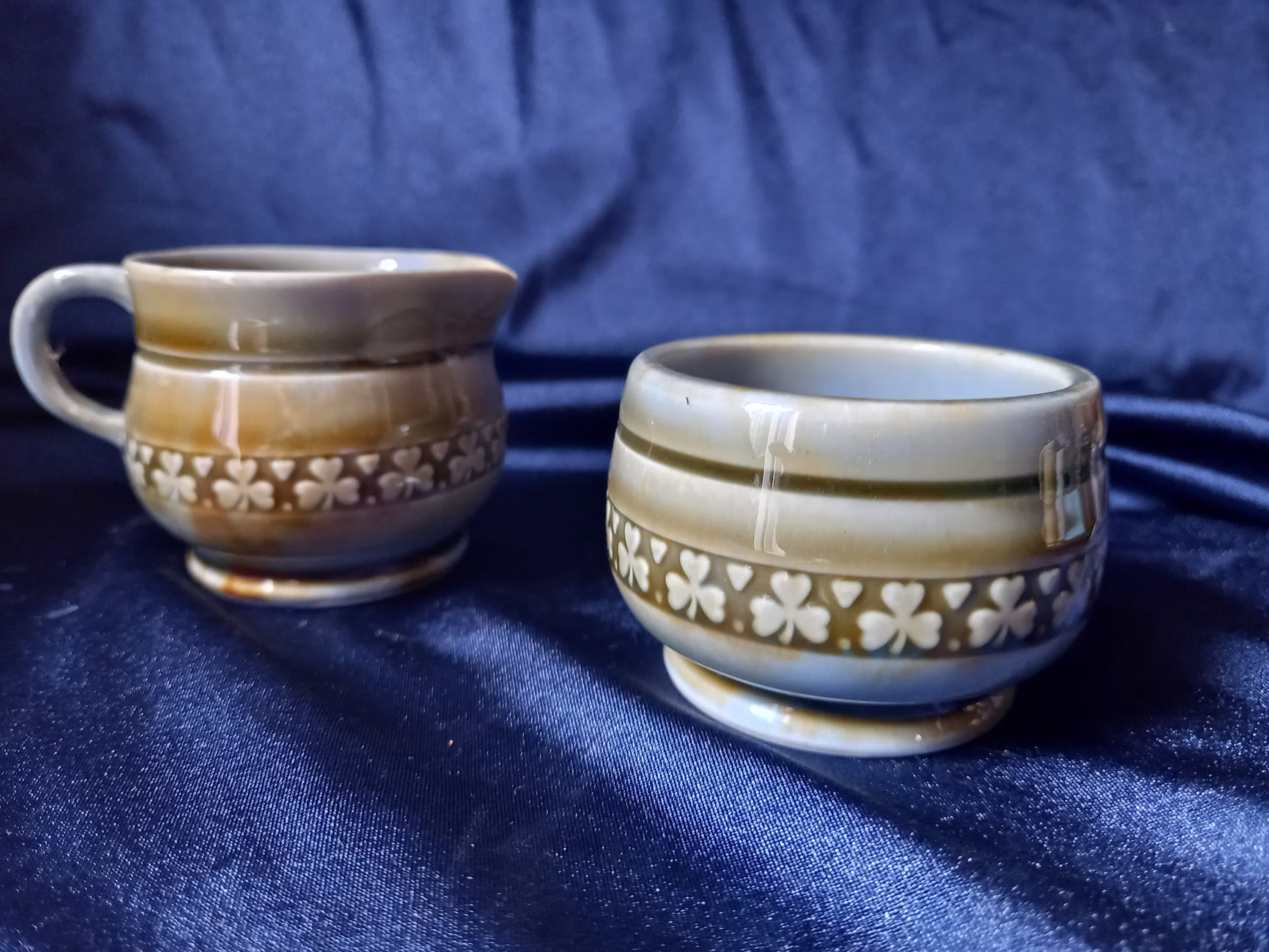 Wade Irish Porcelain, Creamer & Sugar Bowl, Miniature Jug Shamrock, Retro Pottery, Kitchen Decor, Jug, Bowl