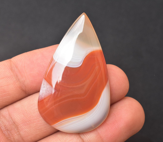 Natural Sardonyx Cabochon Top Quality Layered Corolin Gemstone Jewelry Making Teardrop Shape 49x29x6 Mm. 67.70 Ct A - 85