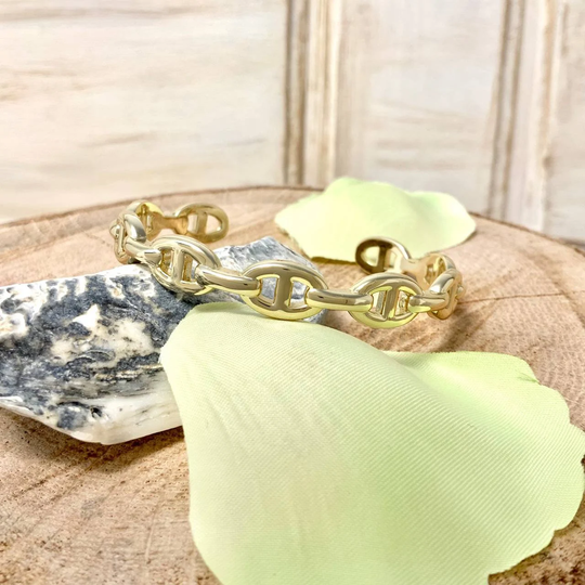 Buckle Cuff Bracelet Pig Nose Stackable Everyday Stunning Hot Trendy White Gold Plated