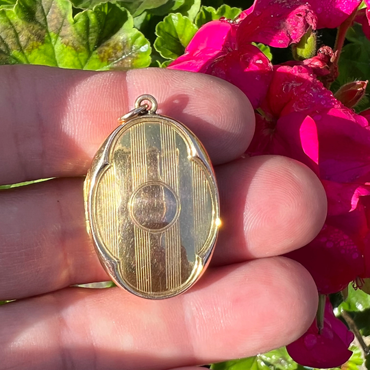 Antique Gold Locket Circa 1915, 9Ct Yellow Gold