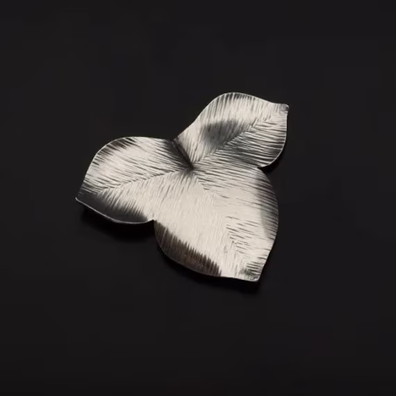Eigil Jensen For Anton Michelsen - 925S Danish Sterling Silver Mid-Century Brooch Featuring A Stylised Leaf | Anton Michelsen, Denmark