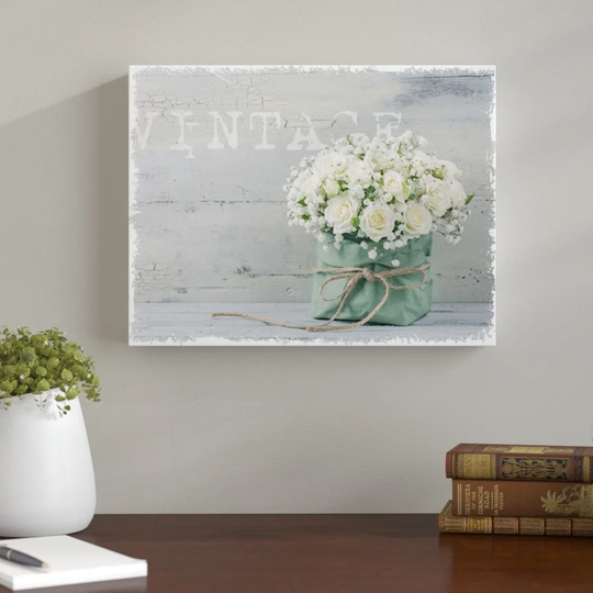 'Canvas Shabby' Graphic Art Print on Canvas