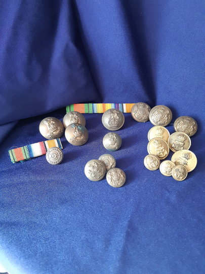 Military Buttons, Uniform, Ww2, Naval New Zealand Artillery, Gaunt, Ribbon Bars, Militaria, Uniform Collectibles
