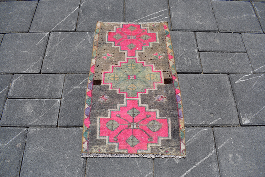 1x2 Vintage Small Rug, 1x2 Turkish Pink Rug, 1x2 Bath Small Rug, Doormate, 1x2 Mini Rug, Small Gift Oushak Rug, 1'6x2'5 Ft, 539-B