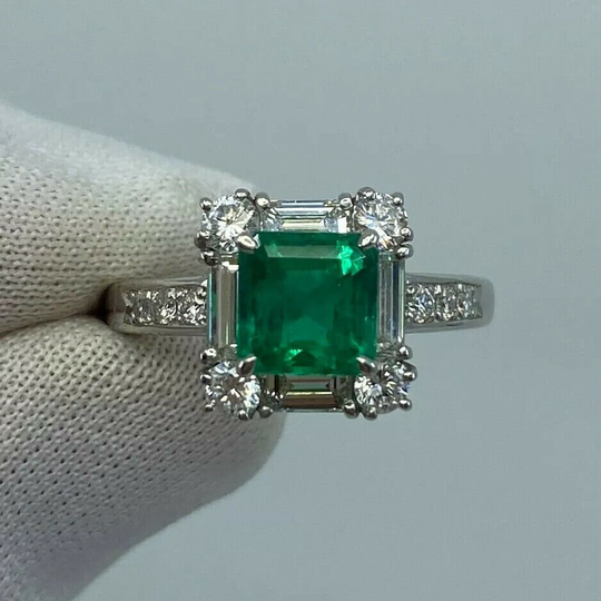 Gia Certified Fine Green 2.23Ct Colombian Emerald & Diamond Platinum Halo Ring