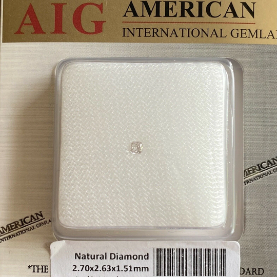 Untreated Fancy Pink 0.11Ct Diamond Vs1 Cushion Cut Aig Certified Loose Sealed