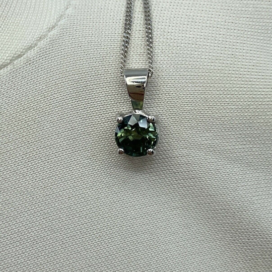 0.75Ct Untreated Parti Colour Blue Green Sapphire Round 18K White Gold Pendant