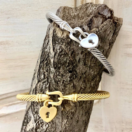 Dangling Heart Class Cable Cuff Bracelet Every Day No Coloration 4mm Braided Twist Wire One Size Fit All Stackable Hot Fashion Trendy